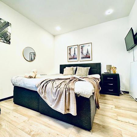 Central King Studio - 10 Mins Walk From Downtown Вена Экстерьер фото