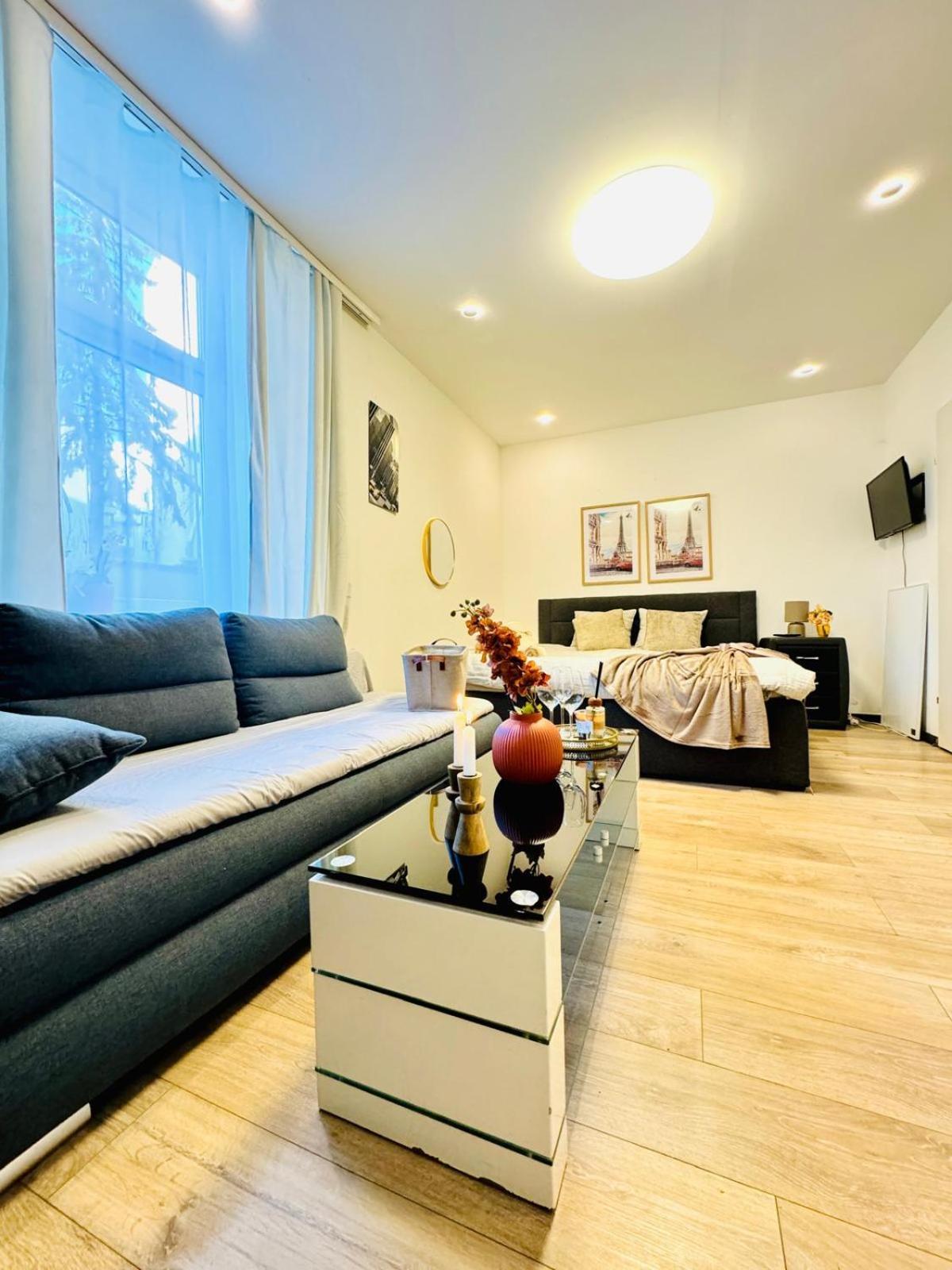 Central King Studio - 10 Mins Walk From Downtown Вена Экстерьер фото